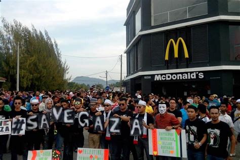 McDonald's fights back Islamist boycott threat | PR Week