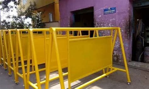 Sarwadnya Mild Steel Road Barricade / Road Barrier / Police Barricade, Size: 8ft X 5ft at Rs ...