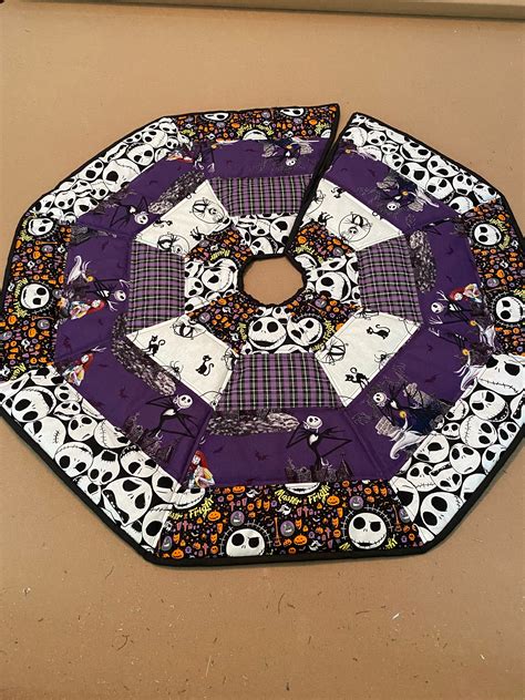 Nightmare Before Christmas Tree Skirt Jack and Sally Showing - Etsy