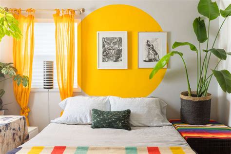 Yellow Bedroom Decor Ideas | www.cintronbeveragegroup.com