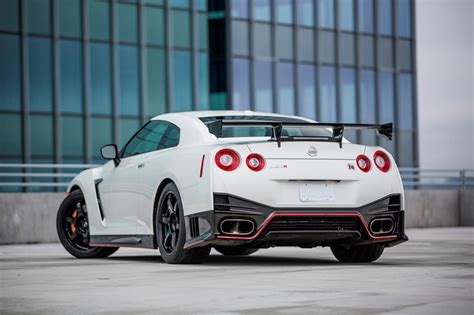 2015 Nissan GT-R NISMO: Review, Trims, Specs, Price, New Interior Features, Exterior Design, and ...