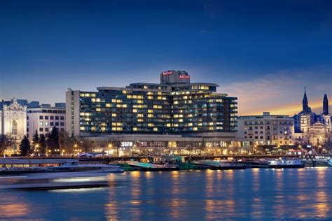 Budapest, Hungary City Center Hotel | Budapest Marriott Hotel