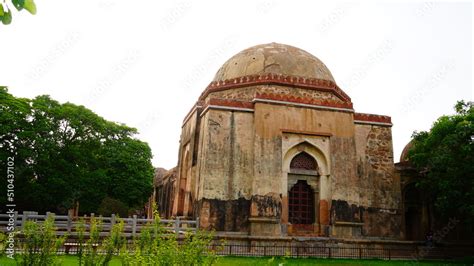 tomb of muhammad bin tughlaq Stock Photo | Adobe Stock