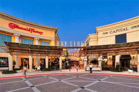 International Plaza & Bay Street is one of the best places to shop in Tampa