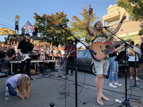 Christian Musician Sean Feucht Held Defiant Seattle Worship Protest ...