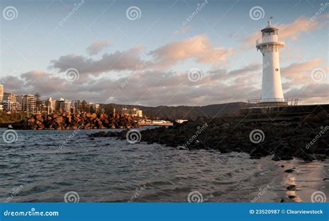 Lighthouse Sunrise at Wollongong Stock Image - Image of house, water: 23520987