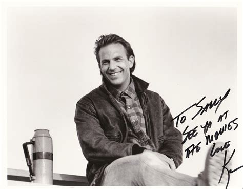 √ Kevin Costner Autograph