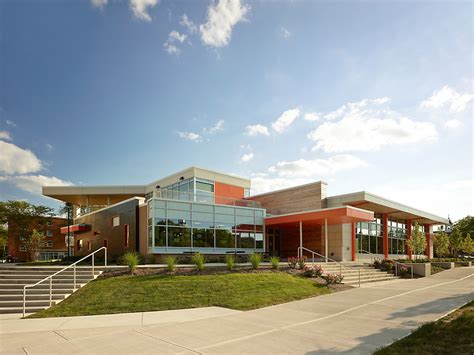 Dormitories and Carillon Place Dining Hall at Bowling Green State ...