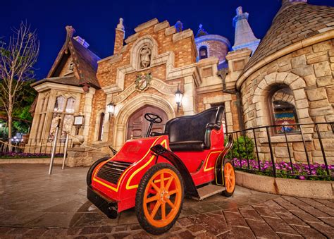 Disneyland's Wild Reopening Ride - Disney Tourist Blog