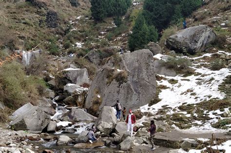 Jogini falls-Jogini Waterfall trek Manali-how to reach jogini waterfall ...