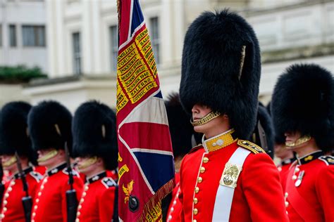 Grenadier Guards inspected for duty | The British Army