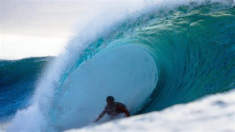 Frames: Shades of Pipeline - Empty | World Surf League