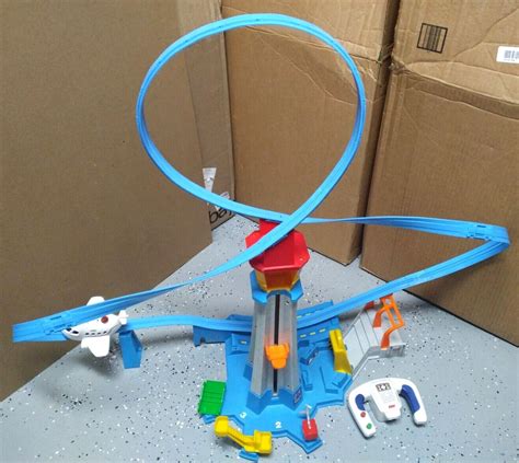 Fisher Price GeoTrax Train High Flyin Airport Working Airplane & Remote ...