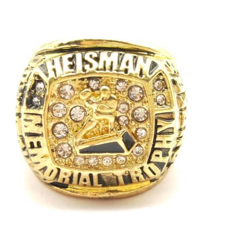 1988 Heisman Trophy winner ring for barry sanders-395