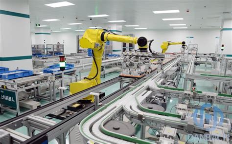 Industrial Robot Applications - DBH AGV Robot