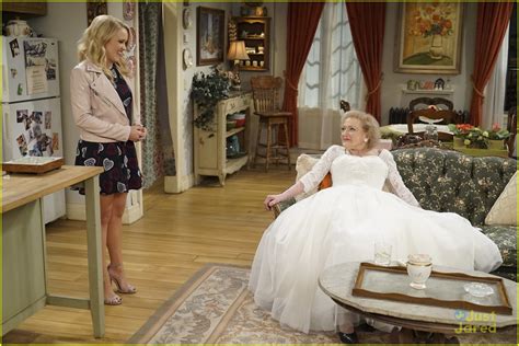 Emily Osment Is Back In THAT Wedding Dress For 'Young & Hungry' | Photo ...