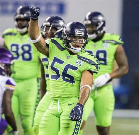 Seahawks bring back linebacker Mychal Kendricks to practice squad | The ...