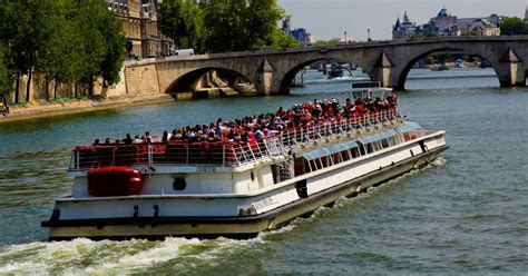 Seine River Sightseeing Cruise in Paris by Bateaux-Mouches - Klook