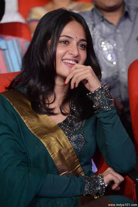 Anushka Shetty At Singam 2 Music Launch Photo - (700x1050) : Indya101.com