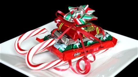 CHRISTMAS CANDY CANE SLEIGH HOW TO | Candy cane sleigh, Candy sleigh ...