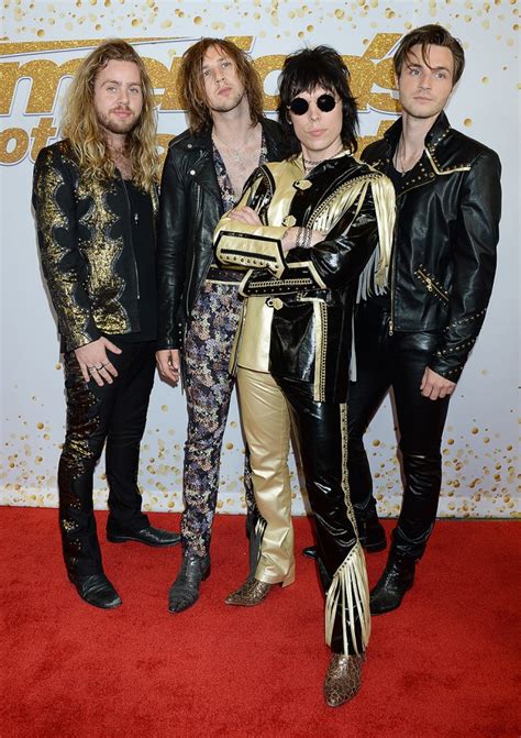 The Struts Pics: See Photos Of The Rock Band – Hollywood Life