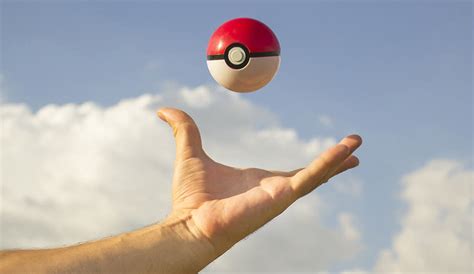 ‘Pokemon GO’s New Update Changes Pokeball Throw And Curveball Physics