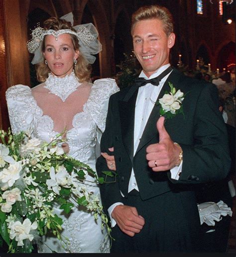 daily timewaster: Wayne Gretzky and Janet Jones on their wedding day. 1988