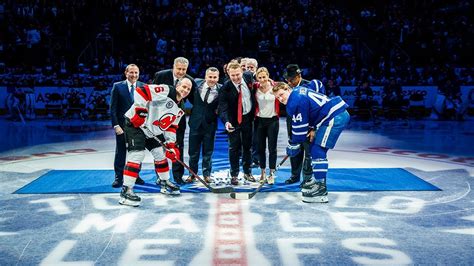 Hockey legends greet 2018 Hall of Fame inductees in Toronto - YouTube