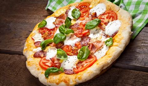 13 Best Types of Cheese for Pizza - Farmhouse Guide