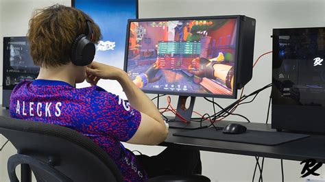 What to look for in an FPS gaming monitor | ONE Esports