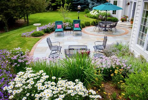 Wrap-around patio Landscaping Around Patio, Easy Garden Ideas ...