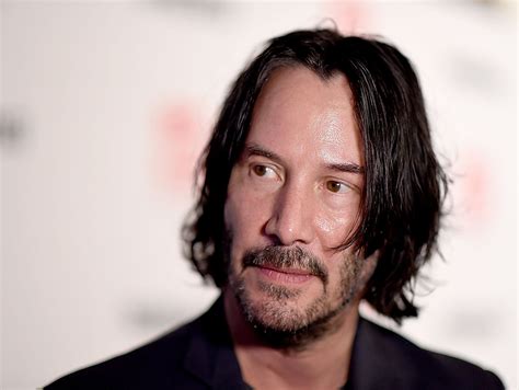 Music News: Keanu Reeves teaches stranded travelers about the Bakersfield Sound