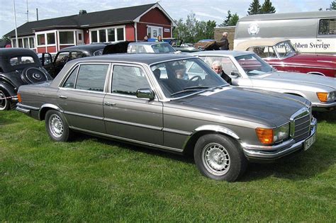 Mercedes Benz W116 450 SEL 6.9