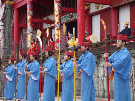 Fotos gratis : asiático, rojo, color, monje, Japón, diseño de interiores, templo, japonés ...