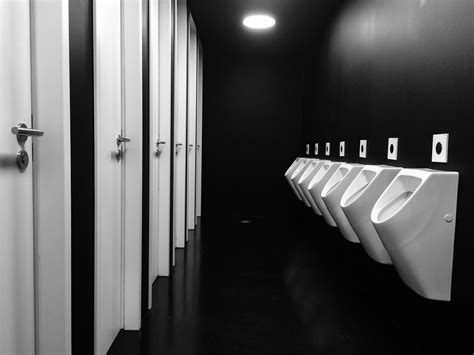 Leica restroom in Wetzlar | Leica; restroom ; bw | Andreas Koppe | Flickr