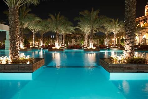 Essential Swimming Pool Maintenance Tips for Dubai Residents - LuxuryHomescape - Green Dream