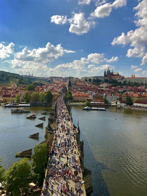 Discover the Stunning Charles Bridge in Prague