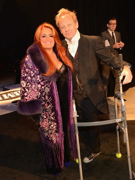 Wynonna's husband, Cactus Moser, returns to the stage after motorcycle ...