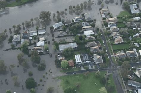 Australia weather: Hundreds of homes flooded in Victoria as Tasmania ...