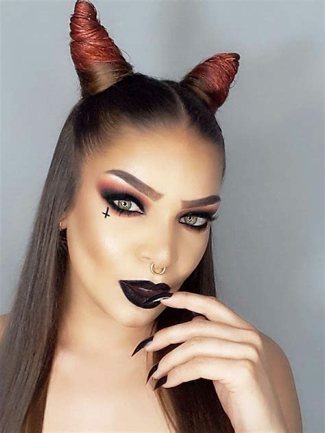 10 Trendy Vampire Makeup Ideas For Women 2024