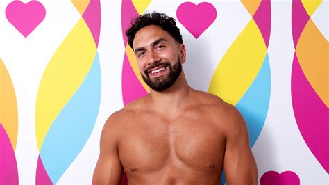 Meet Lochan | Love Island