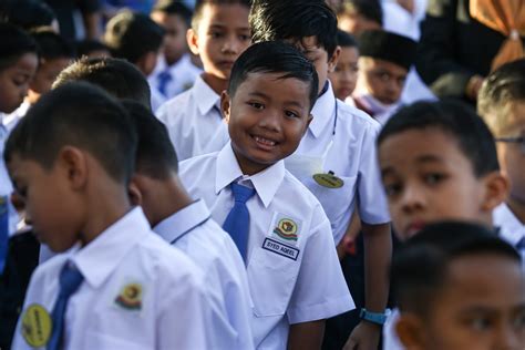 334,426 pelajar memulakan sekolah di Kedah - Kosmo Digital