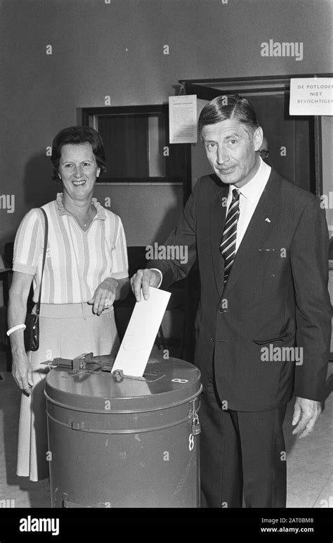 Second Chamber Elections 1982 Dries van Agt (CDA) and his wife Eugénie ...