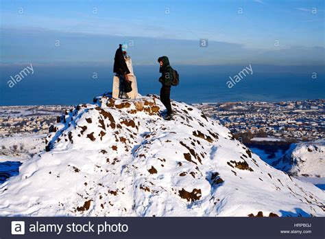 Arthurs seat winter hi-res stock photography and images - Alamy