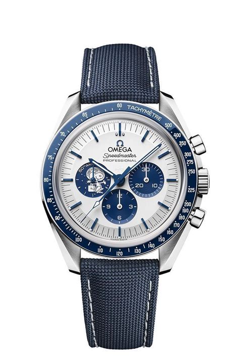 Omega Snoopy 2020 : Speedmaster Silver Snoopy 50th Anniversary.