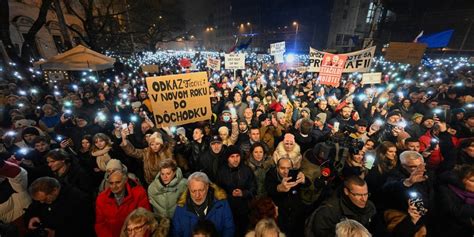 Protests in Slovakia against the government of Robert Fico / The New ...