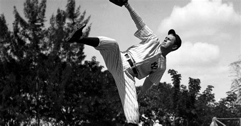 Lefty Gomez: The Legend of the Yankees' Dominant Southpaw Pitcher - BVM ...