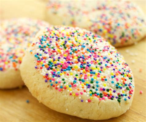 How To Make Betty Crocker Sugar Cookies in the Air Fryer - Fork To Spoon