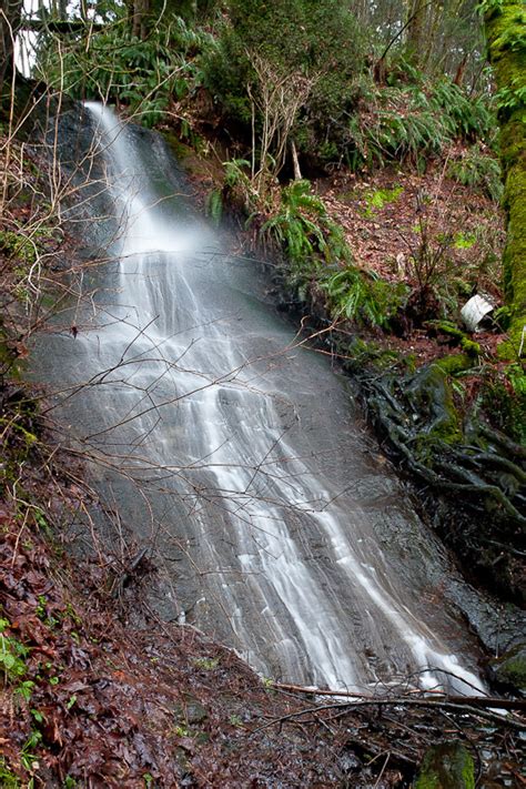 Sandstone Falls, Washington, United States - World Waterfall Database