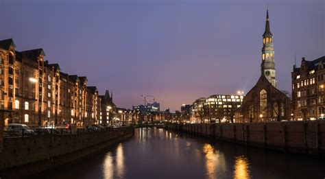 Night falls in Hamburg | BEN PIPE PHOTOGRAPHY